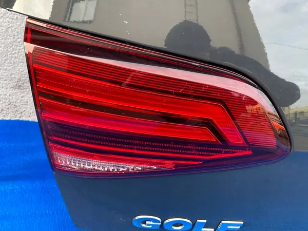 VW GOLF VII LIFT Takaluukku 2018 OEM 5G6827025Q image 9