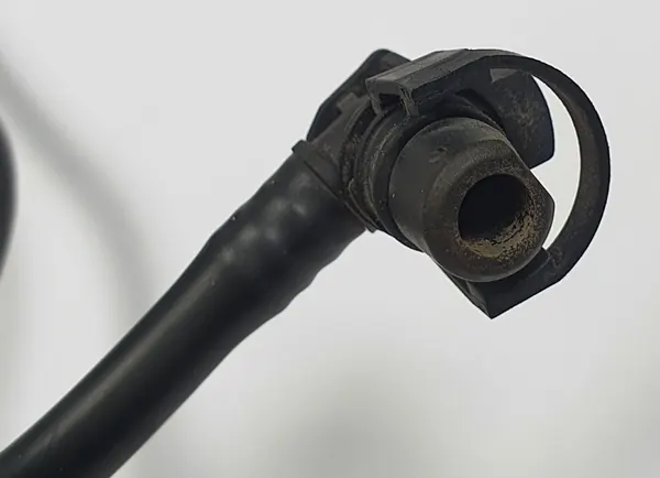 Jäähdytysputki OPEL CORSA D 1.4L bensiini 2013 image 2