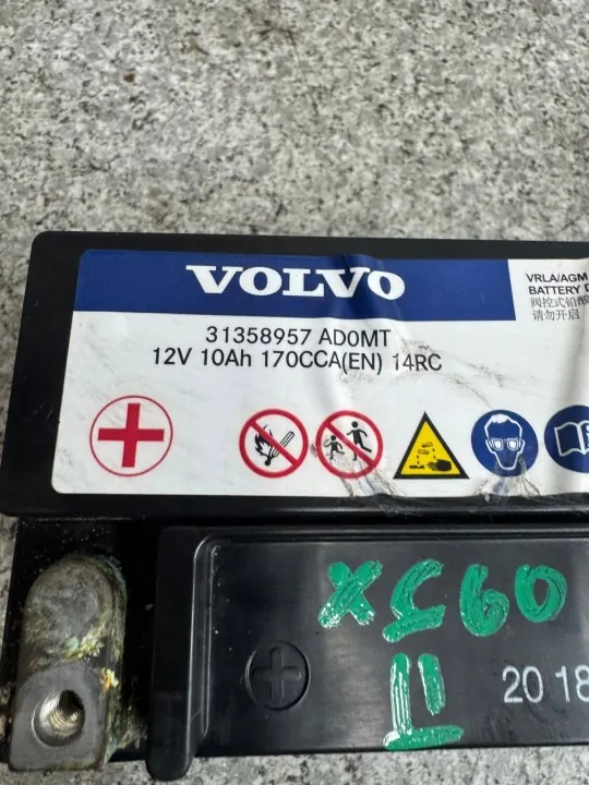 Volvo OE Hulpbatterij 31358957 10Ah Gebruikt image 6