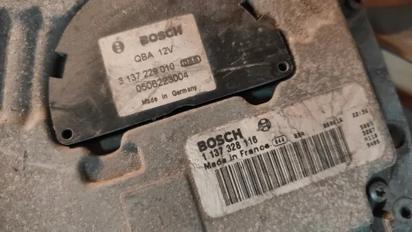 Volvo Kühlerlüftermotor OEM 1137328116 - Gebraucht image 5