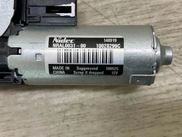Moteur de toit ouvrant Porsche OEM 9A795959100 - Occasion image 7