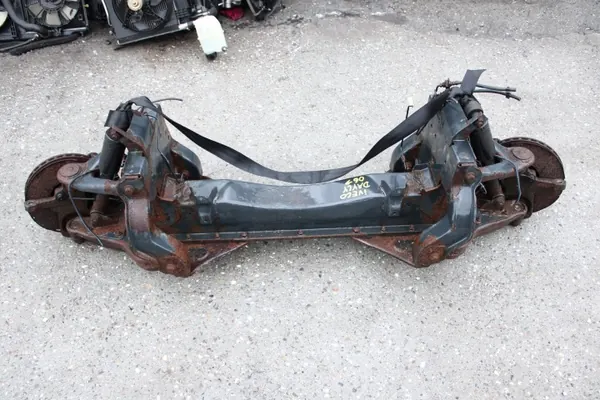 Viga suspensión delantera Iveco OE ZAWIESZENIE BELKA image 2