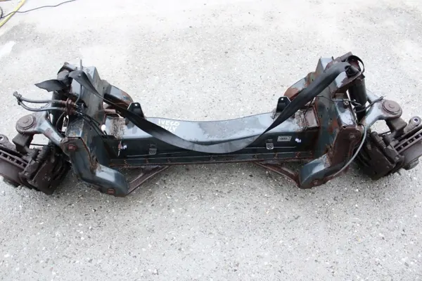 Viga suspensión delantera Iveco OE ZAWIESZENIE BELKA image 10