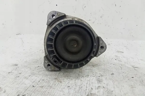 Soporte de motor BMW 5 (F10) 2.99L Diesel 2010 image 3