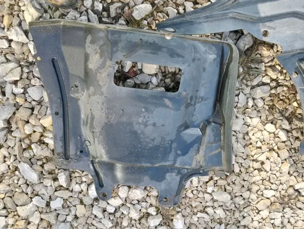 Moottorin alasuojus Mitsubishi Outlander I 03-06 OEM image 8