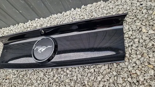 FORD MUSTANG 5.0 GT 2015-2018 Takaluukku image 3