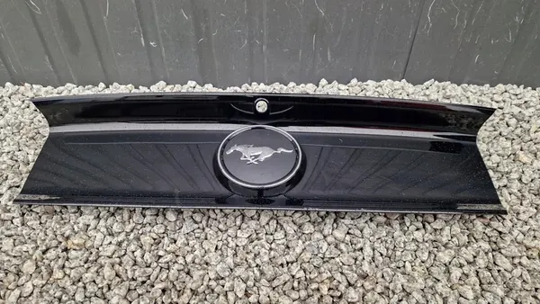 FORD MUSTANG 5.0 GT 2015-2018 Takaluukku image 5