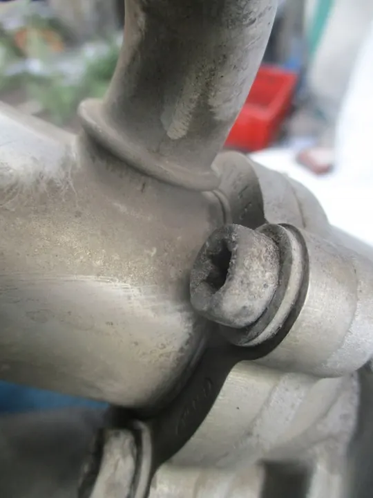 EGR-venttiili Fiat Panda Grande Punto 500 Doblo 1.3CDTI image 6