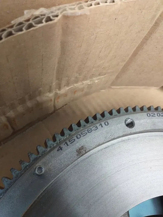 Schaeffler LuK vauhtipyörä 415 0583 10 image 6