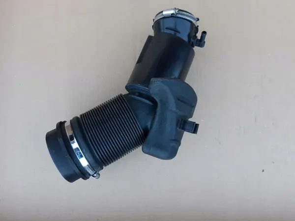 AUDI A6 C6 LIFT 3.0 TFSI Ansaugschlauch 06E129629P image 3