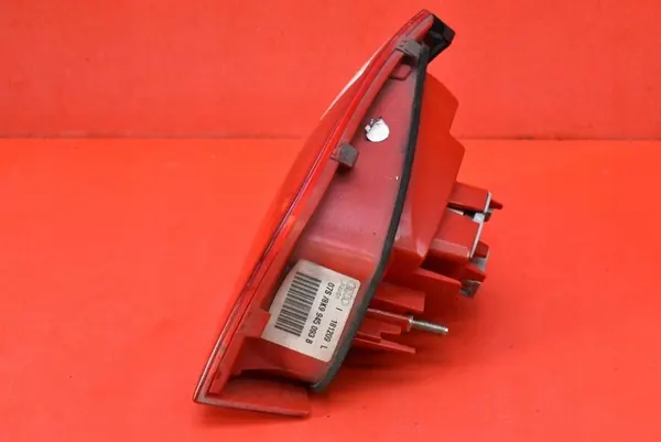 Luz trasera izquierda 8K9945093B Audi A4 B8 Kombi 07-11 image 3
