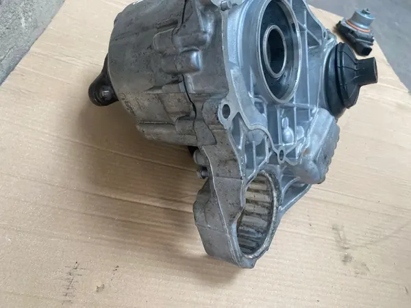 BMW E90 E91 E92 330 XD Boîte de transfert ATC 300 X-Drive image 3