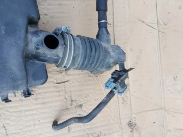 OEM Luftfiltergehäuse oben für Toyota Auris E18 13-18 image 3