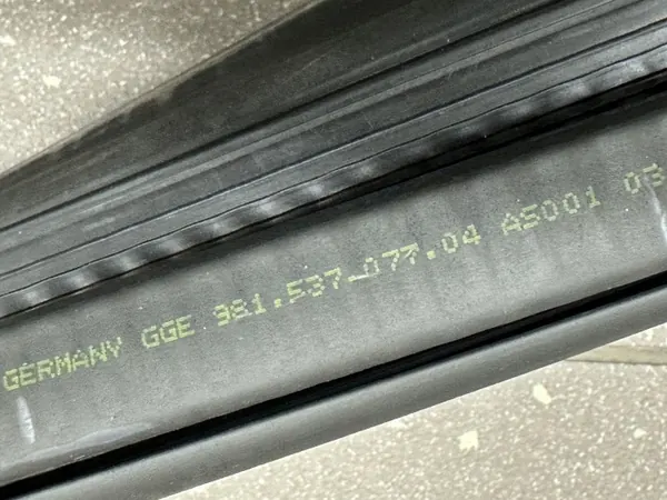 Raamkozijn pakking Porsche Boxster 982/718 OEM 98153707704 image 3