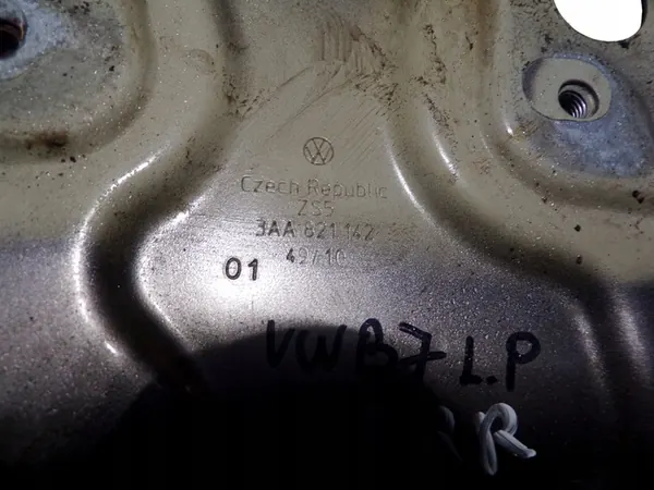 Suporte de para-lama dianteiro direito VW PASSAT B7 3AA821142 image 4