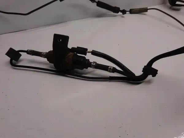 Webasto brandstofpomp Volvo XC70 2.4 D5 OEM 31261082 image 3