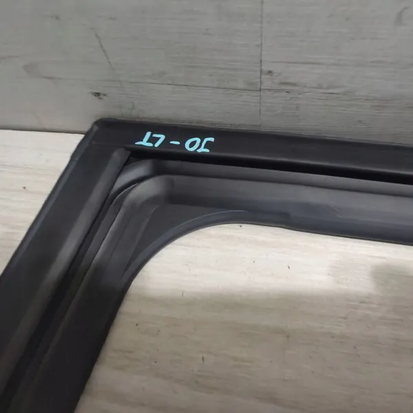 Takadoven lasitiiviste vasen Dacia Jogger OEM 1706 image 3