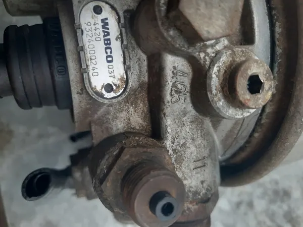 Secador de ar Wabco OEM 3369875 Mercedes Atego image 6
