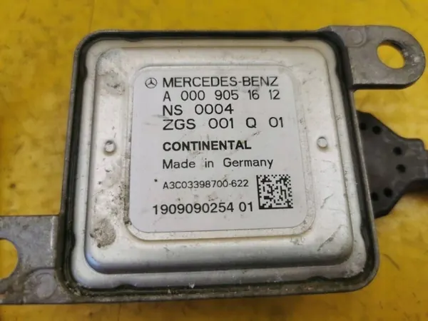 Mercedes-Benz OE A0009051612 Sensor NOx - Usado image 4