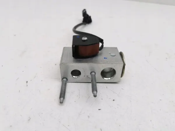 Válvula de Expansão A/C Citroen OEM T99085BB - Usado image 3