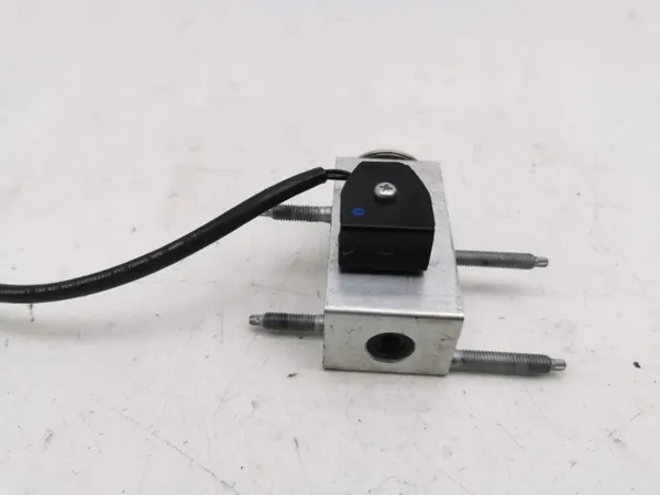 Válvula de Expansão A/C Citroen OEM T99085BB - Usado image 4