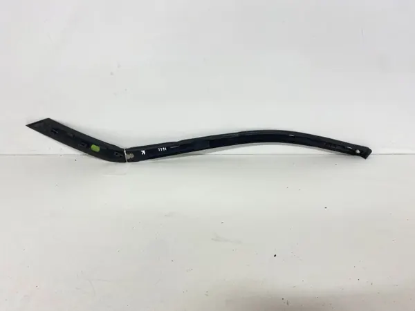 Moldagem janela lateral esquerda Opel Astra K OEM 39088075 image 5