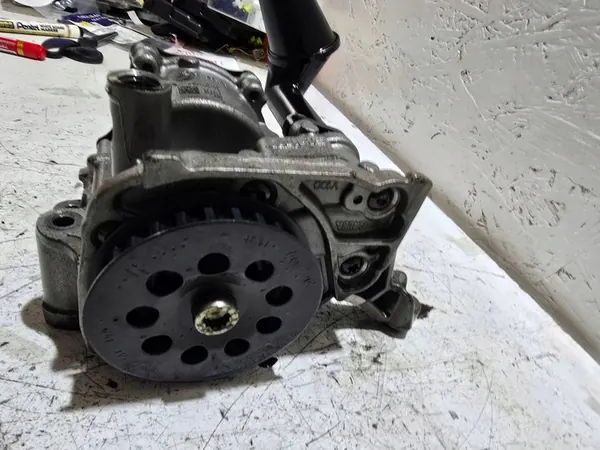 Volkswagen OE 04L145208P oljepump image 6