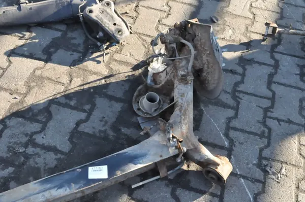 Honda OE 422163 Achterbalk Ophanging Gebruikt image 3