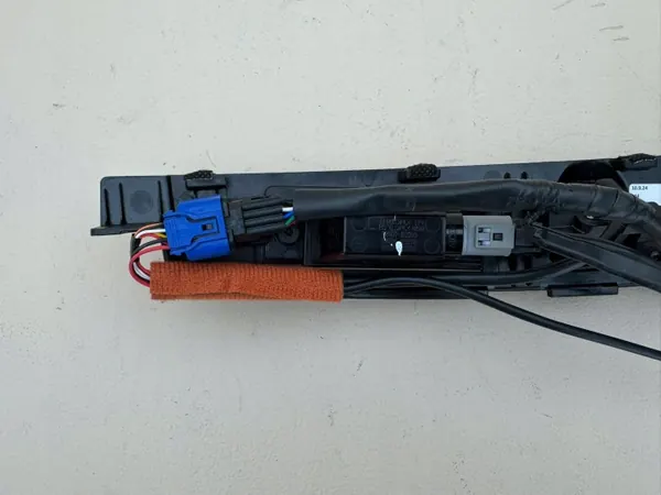 OEM 92501-2S500 Garniture Hayon Kia Ceed III image 10