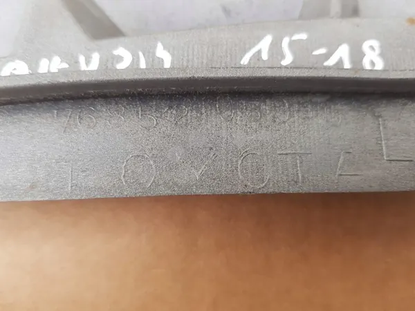 OEM 76852-05060 Pare-boue gauche Toyota Avensis image 3