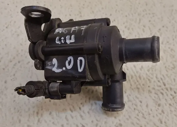 Audi OE Vattenpump 04L965559 image 3