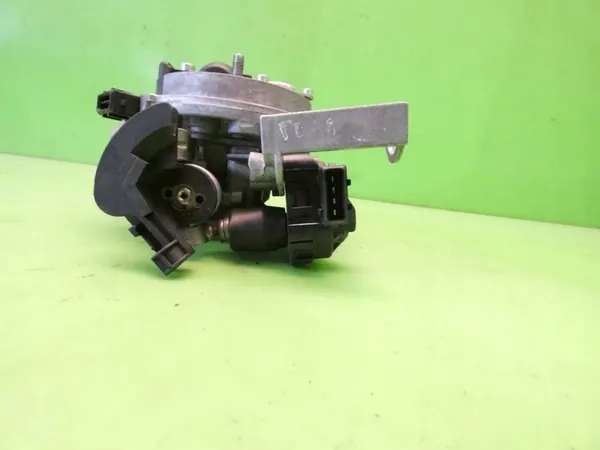 Corps de papillon VW POLO 6N 1.3 ADX OEM image 8