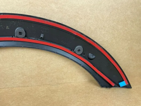 OEM 8K9853818A Pare-boue arrière droit Audi A4 B8 image 6