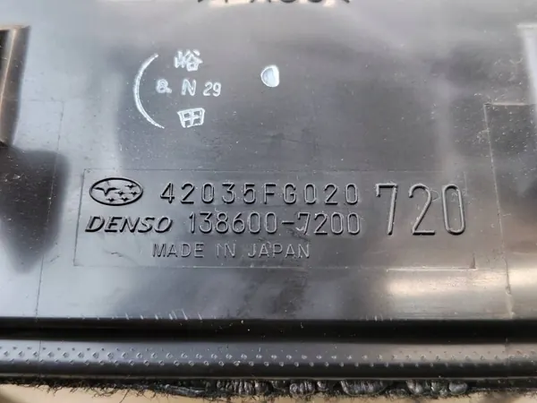 Filtre à charbon OEM 42035FG02046 pour Subaru Forester III image 4
