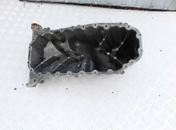 Cárter de aceite OEM 076103603 para VW Crafter 2.5 TDI image 2