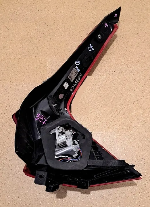 Lámpara trasera izquierda Volvo V60 31214963 image 4