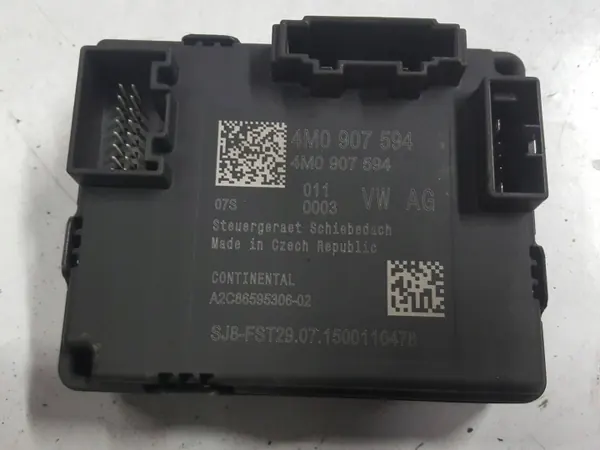 Audi Q7 II Kattoikkuna Ohjausmoduuli OEM 4M0907594 image 2