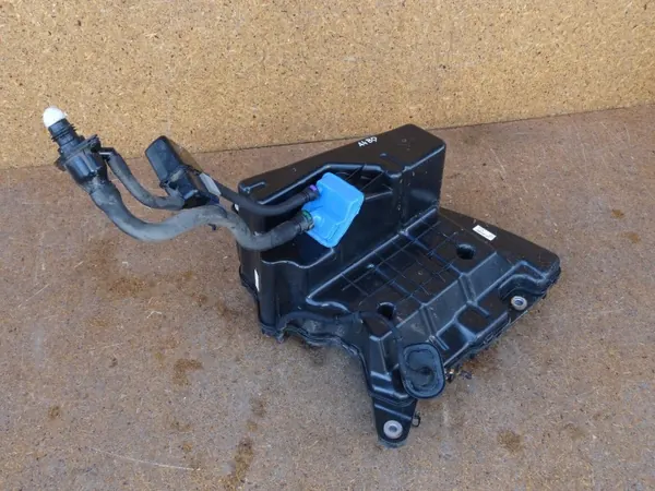 OEM 8W0131878AB AdBlue-Tankpumpeneinheit für Audi A4 B9 image 2