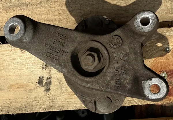 Transmission Mount Audi A4 B6 B7 8E0399115K image 4