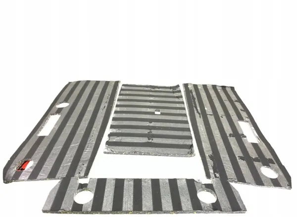 Pièces de cabine Volvo d'occasion - OEM 84168970 image 3