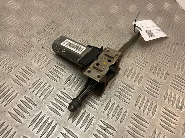 Stelverstelling motor OEM 960562105 voor Mercedes GLE AMG image 2