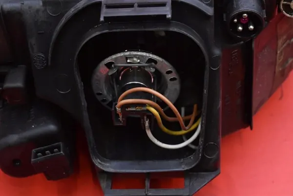 Faros Izquierdo Audi A4 B5 94-99 8D0941003A image 10