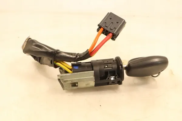 Begagnad Dacia Sandero I Kombi OEM 487004353R image 3