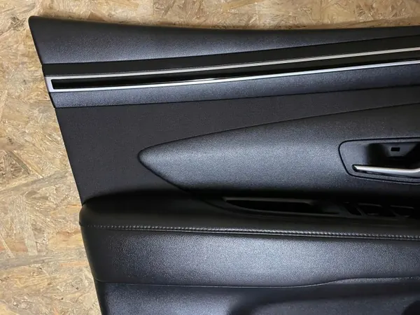 Ovipeite Vasen Etu Nahka LED Hyundai Tucson IV image 3