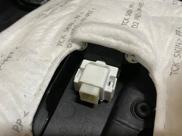 Ovipeite Vasen Etu Nahka LED Hyundai Tucson IV image 5