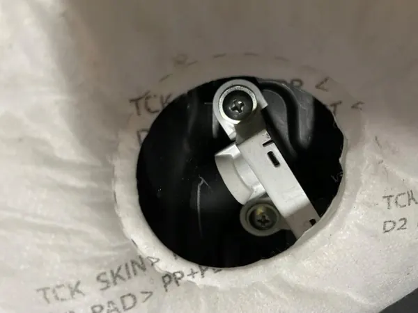 Ovipeite Vasen Etu Nahka LED Hyundai Tucson IV image 6