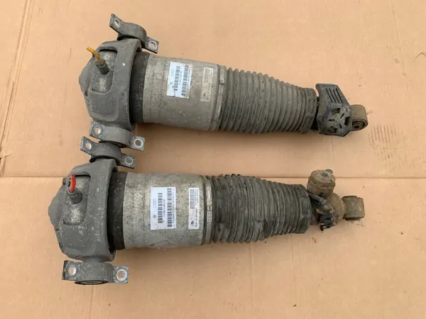 Mola de ar traseira esquerda OEM 7L8616019C Audi Q7 4L image 2