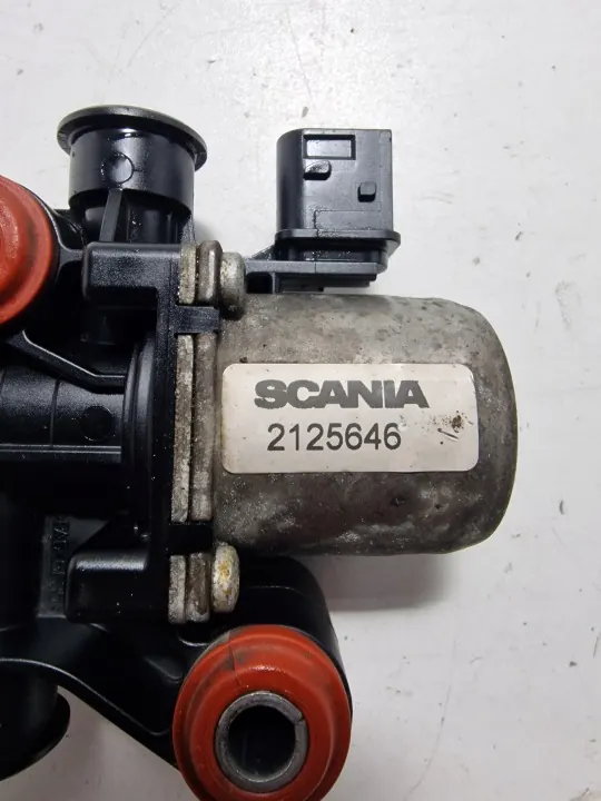 Soupape Eau AdBlue Scania 2125646 - Pièce OE Occasion image 3