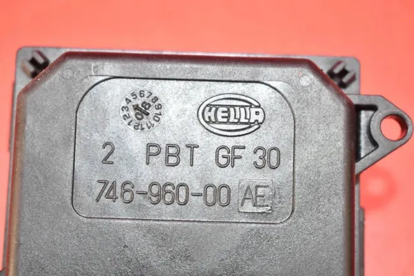 Módulo Xenon Giratório OEM 8K0941329 Direito Audi A4 B8 image 10