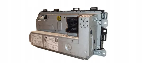 VW Golf VIII radio display OEM 5H0035869 - Gebruikt image 9